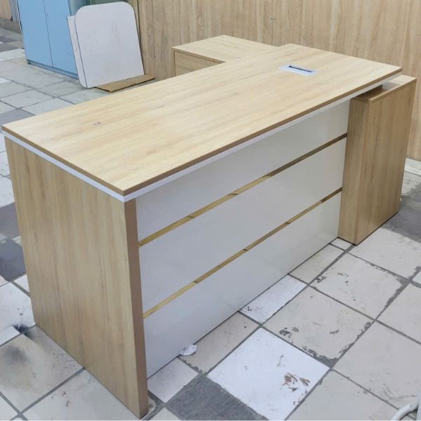 Bàn Giám đốc chữ L gỗ MDF màu sắc trẻ trung