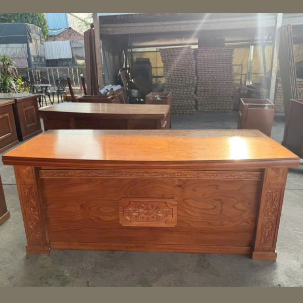 Bàn Giám đốc gỗ tự nhiên cao cấp dày dặn